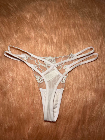 Flower Me Bling White
